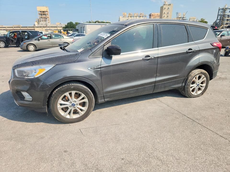 2019 FORD ESCAPE SE - 1