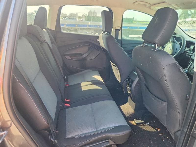 2019 FORD ESCAPE SE 11