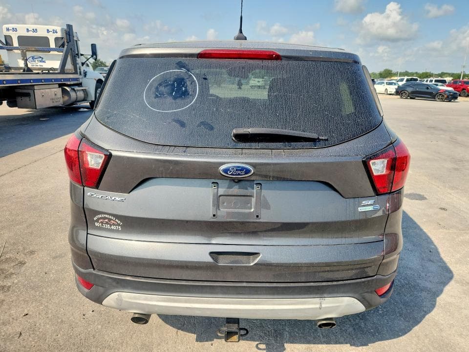 2019 FORD ESCAPE SE 6