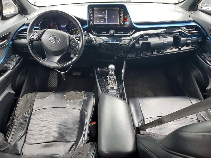 2019 TOYOTA C-HR XLE 8