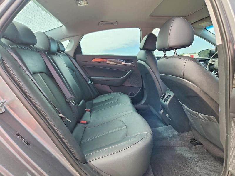 2019 HYUNDAI SONATA LIMITED 10