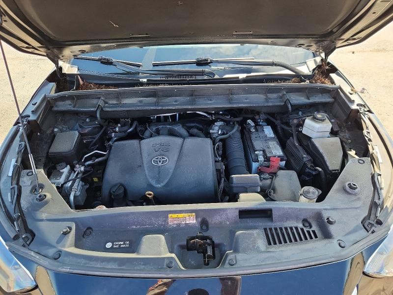 2022 TOYOTA HIGHLANDER LIMITED 12