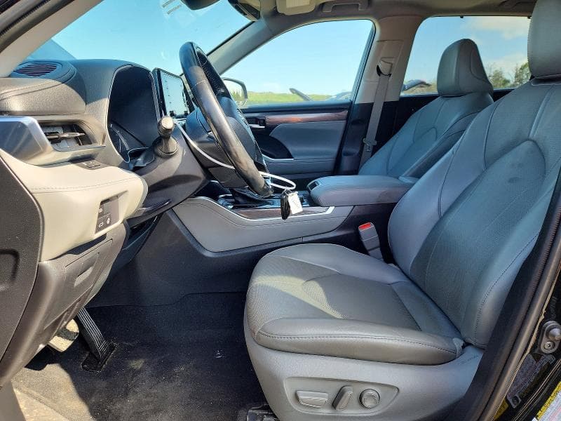 2022 TOYOTA HIGHLANDER LIMITED 7