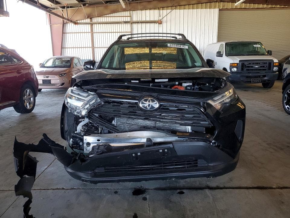 2025 TOYOTA RAV4 HYBRID XLE 5