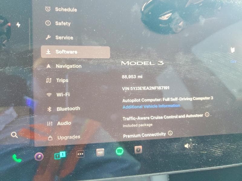2022 TESLA MODEL 3 9