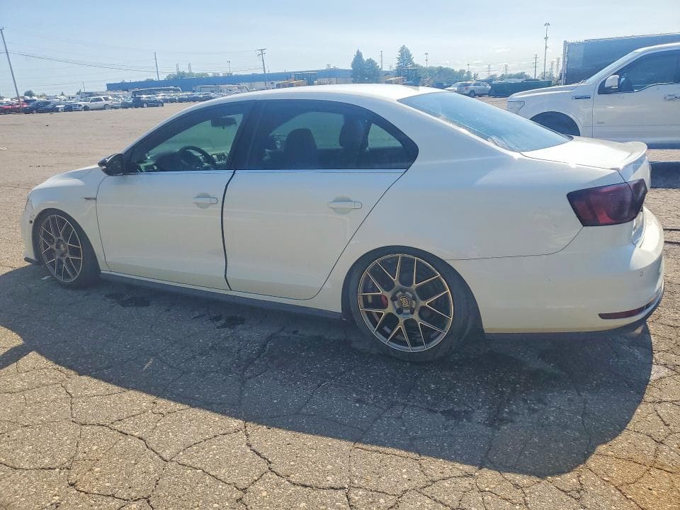 2017 VOLKSWAGEN JETTA GLI 2