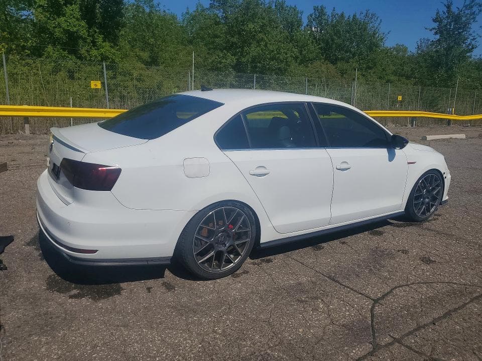 2017 VOLKSWAGEN JETTA GLI 3