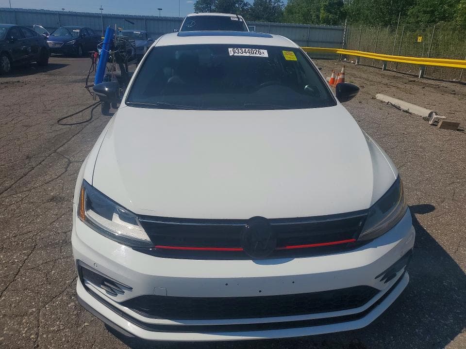 2017 VOLKSWAGEN JETTA GLI 5