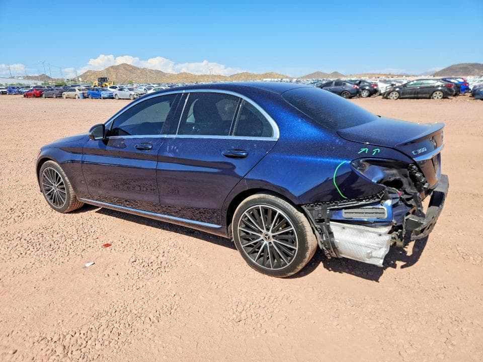 2019 MERCEDES-BENZ C 300 2