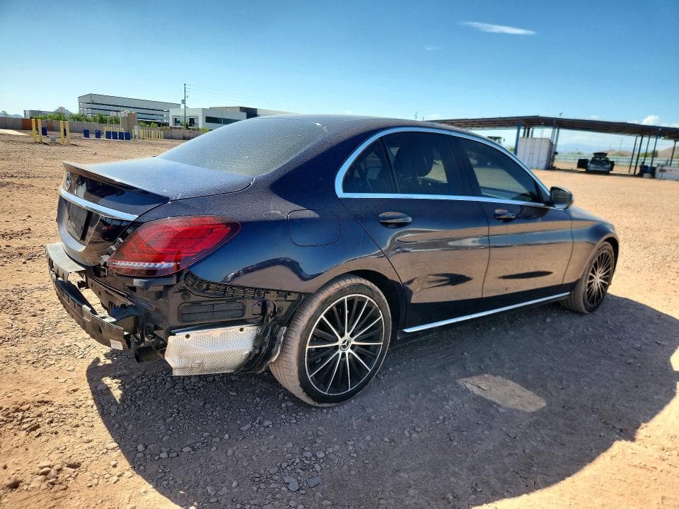 2019 MERCEDES-BENZ C 300 3