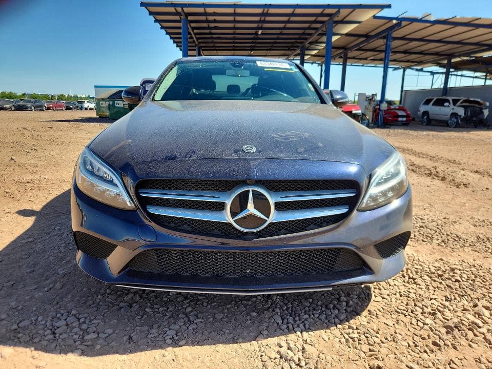 2019 MERCEDES-BENZ C 300 5
