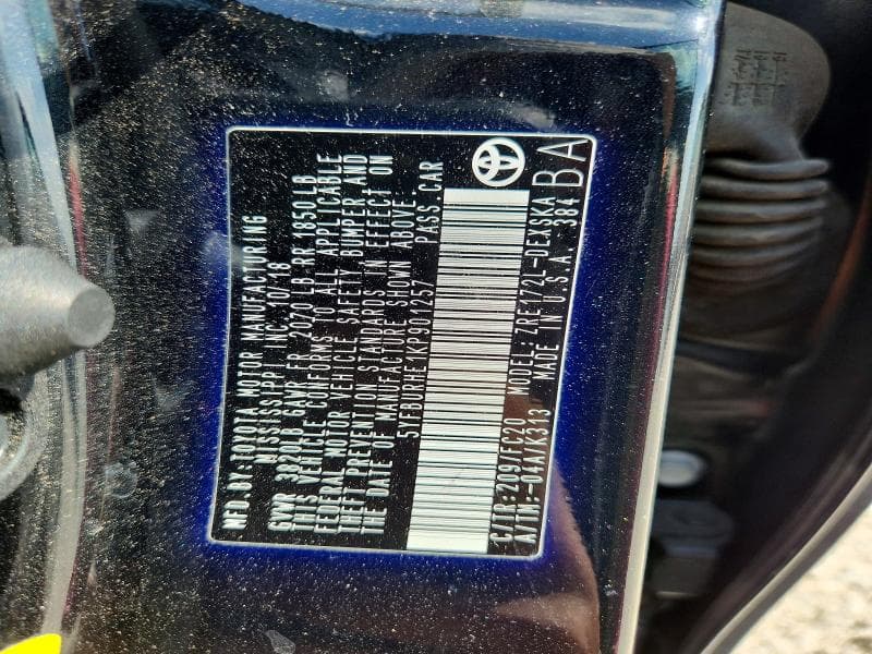 2019 TOYOTA COROLLA SE 13