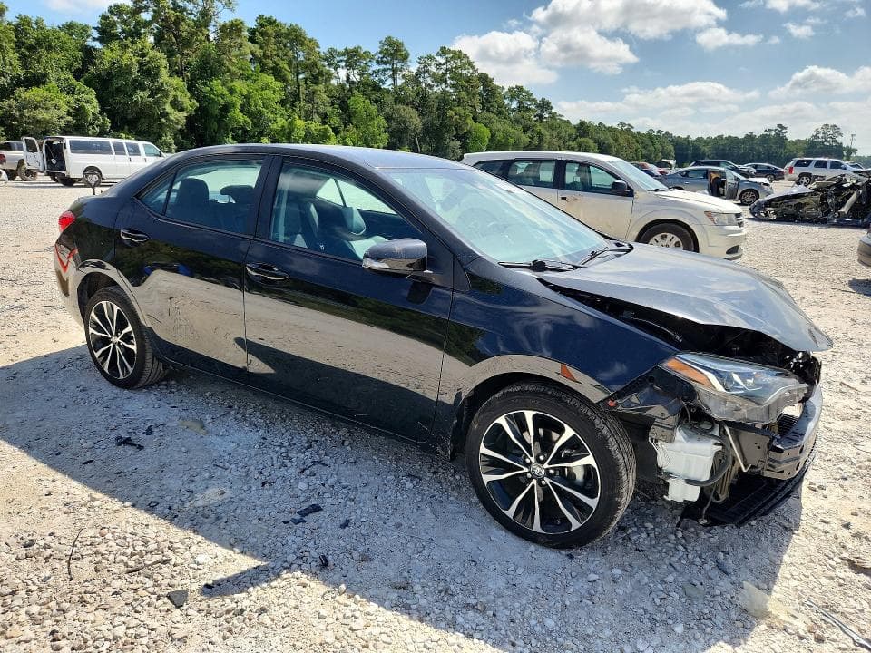 2019 TOYOTA COROLLA SE 4