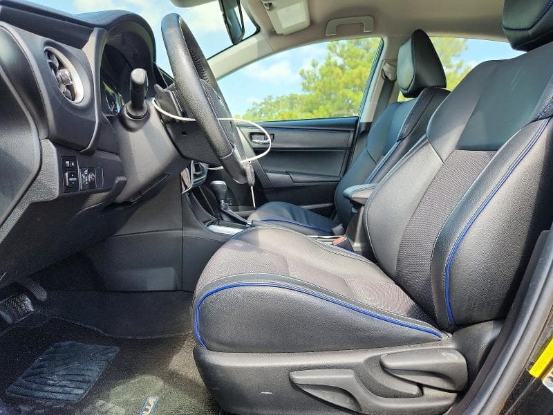 2019 TOYOTA COROLLA SE 7