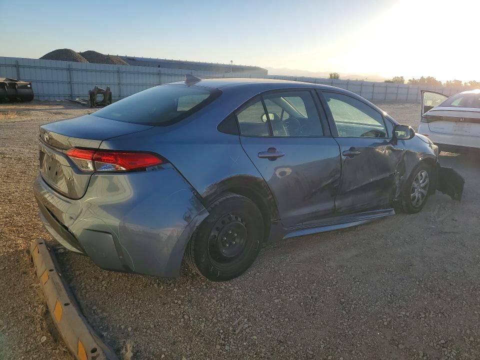 2020 TOYOTA COROLLA LE 3