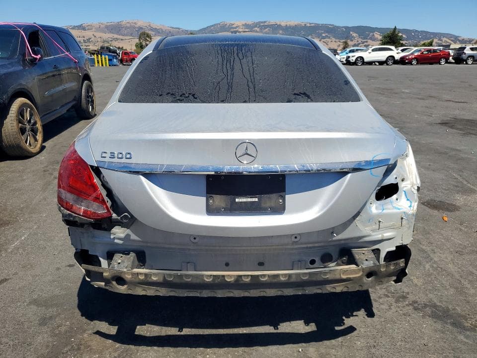 2017 MERCEDES-BENZ C 300 6