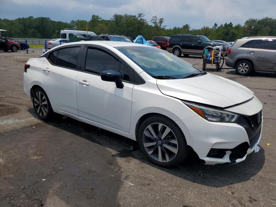 2020 NISSAN VERSA SR 4