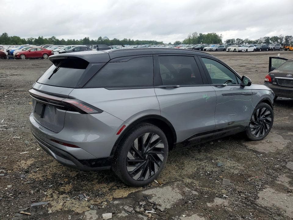 2025 LINCOLN NAUTILUS RESERVE 3