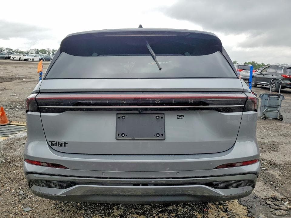 2025 LINCOLN NAUTILUS RESERVE 6