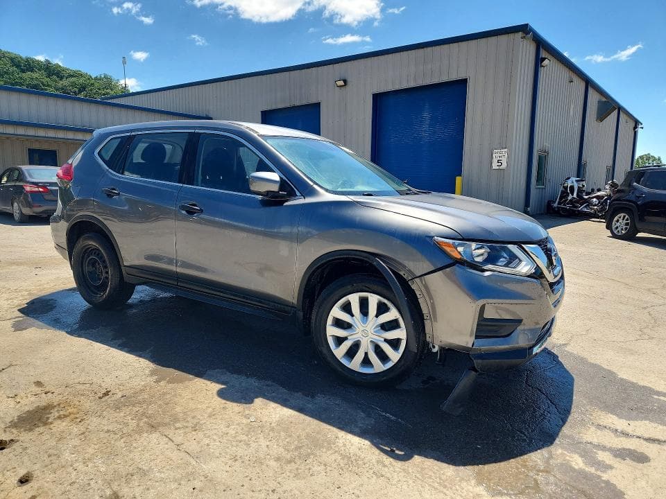 2017 NISSAN ROGUE S 4