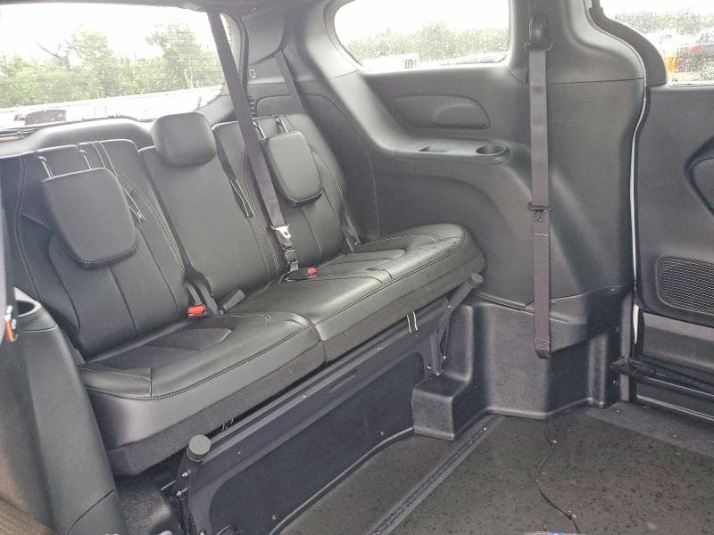 2025 CHRYSLER PACIFICA SELECT 11