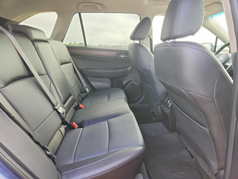 2017 SUBARU OUTBACK 3.6R LIMITED 11