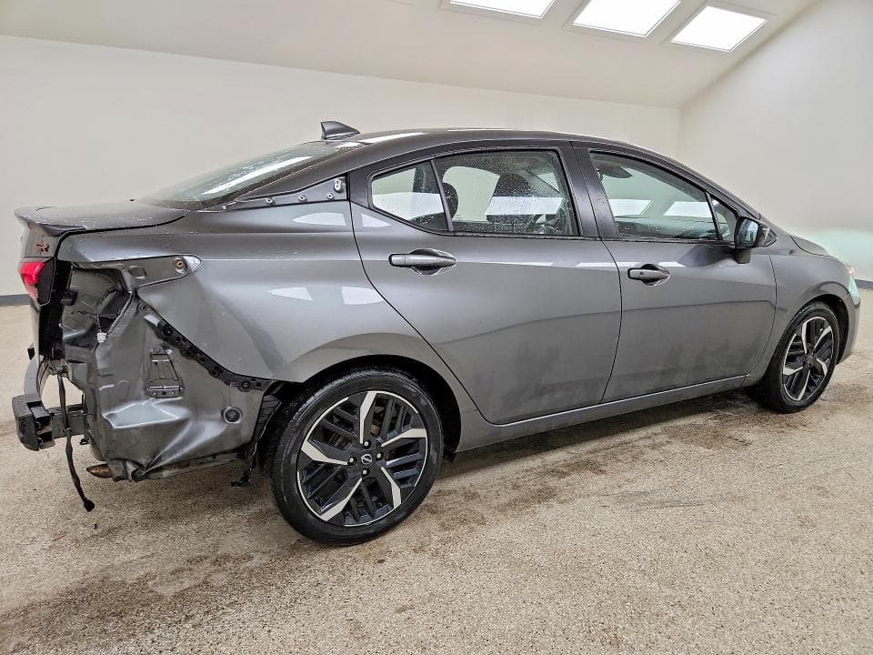 2024 NISSAN VERSA SR 3