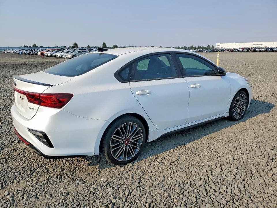 2021 KIA FORTE GT 3