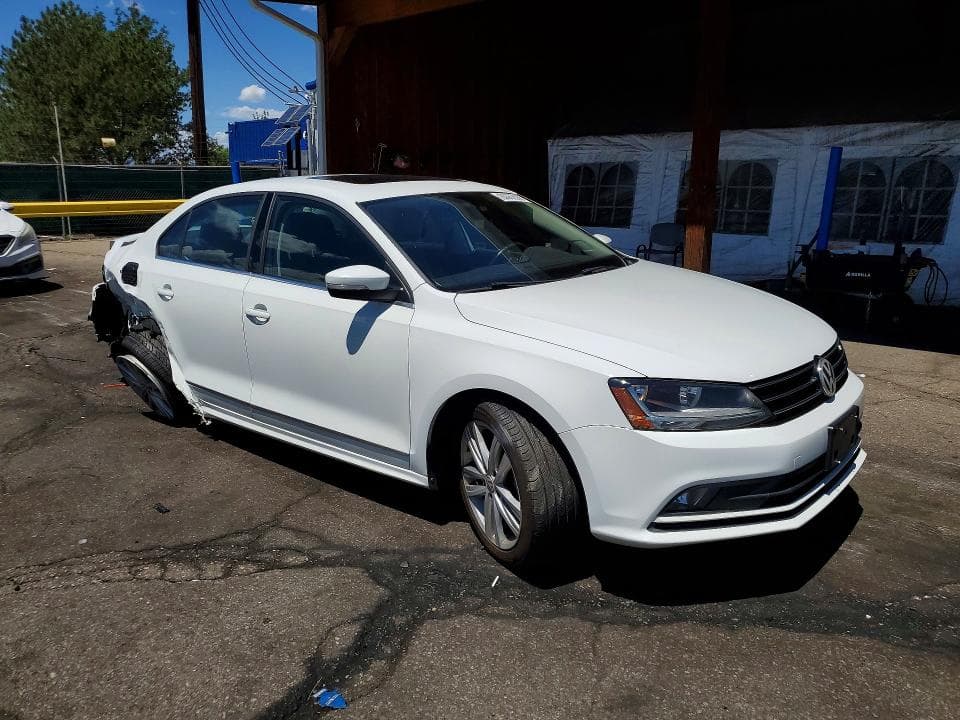 2017 VOLKSWAGEN JETTA SEL 4