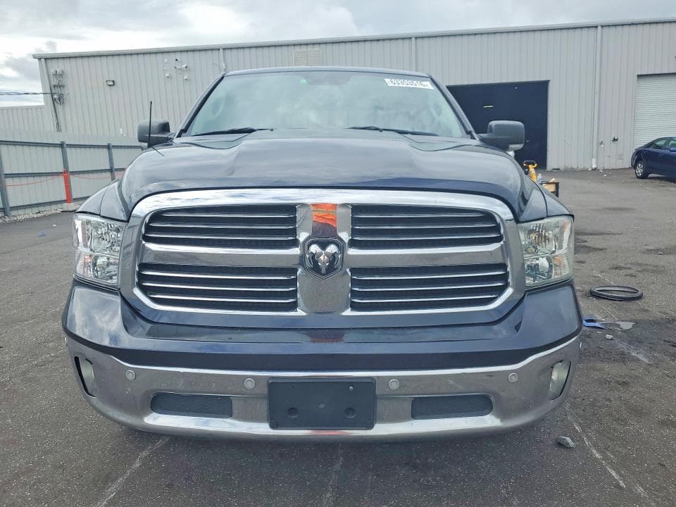 2017 RAM 1500 SLT 5