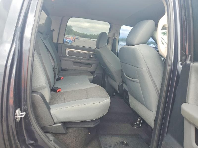 2017 RAM 1500 SLT 10