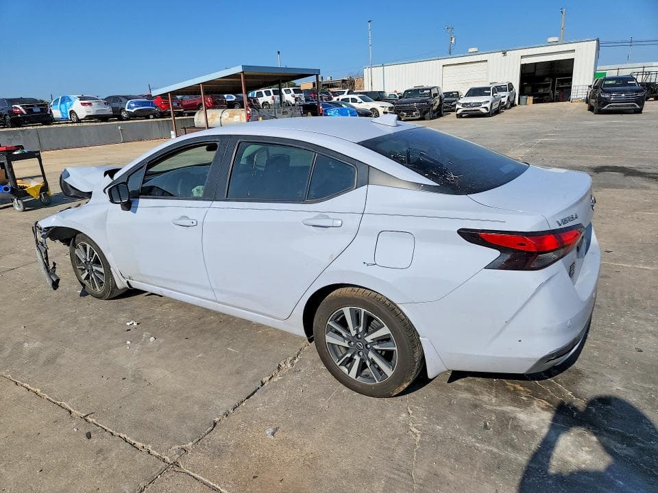 2025 NISSAN VERSA SV 2