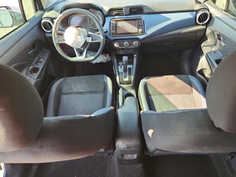 2025 NISSAN VERSA SV 8