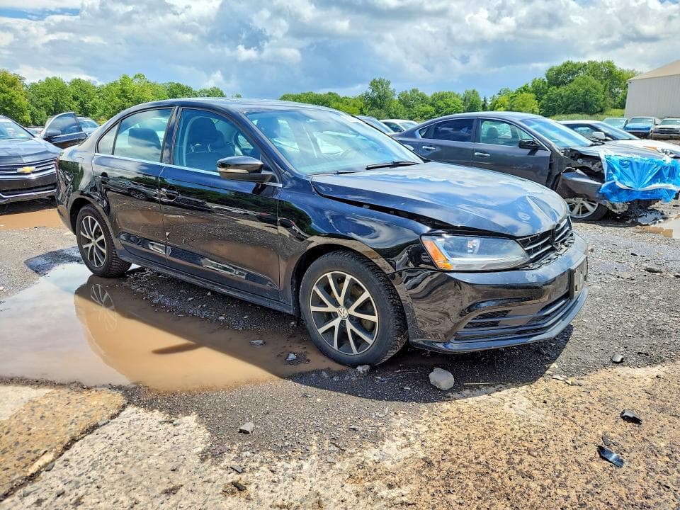 2018 VOLKSWAGEN JETTA SE 4