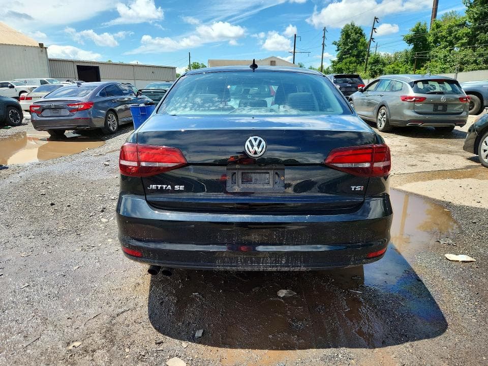 2018 VOLKSWAGEN JETTA SE 6