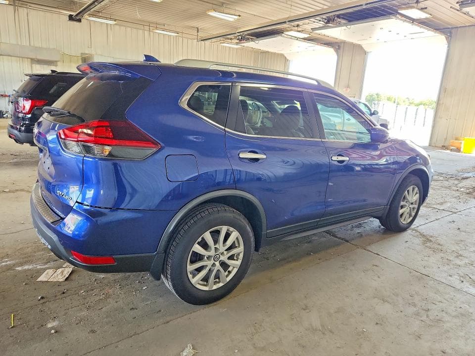 2018 NISSAN ROGUE SV 3