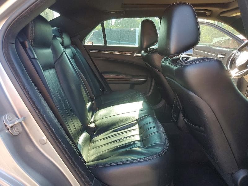 2018 CHRYSLER 300 S 10