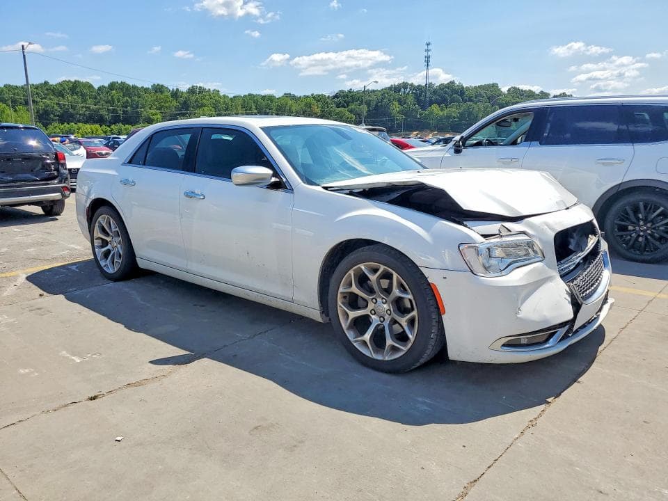 2017 CHRYSLER 300C PLATINUM 4