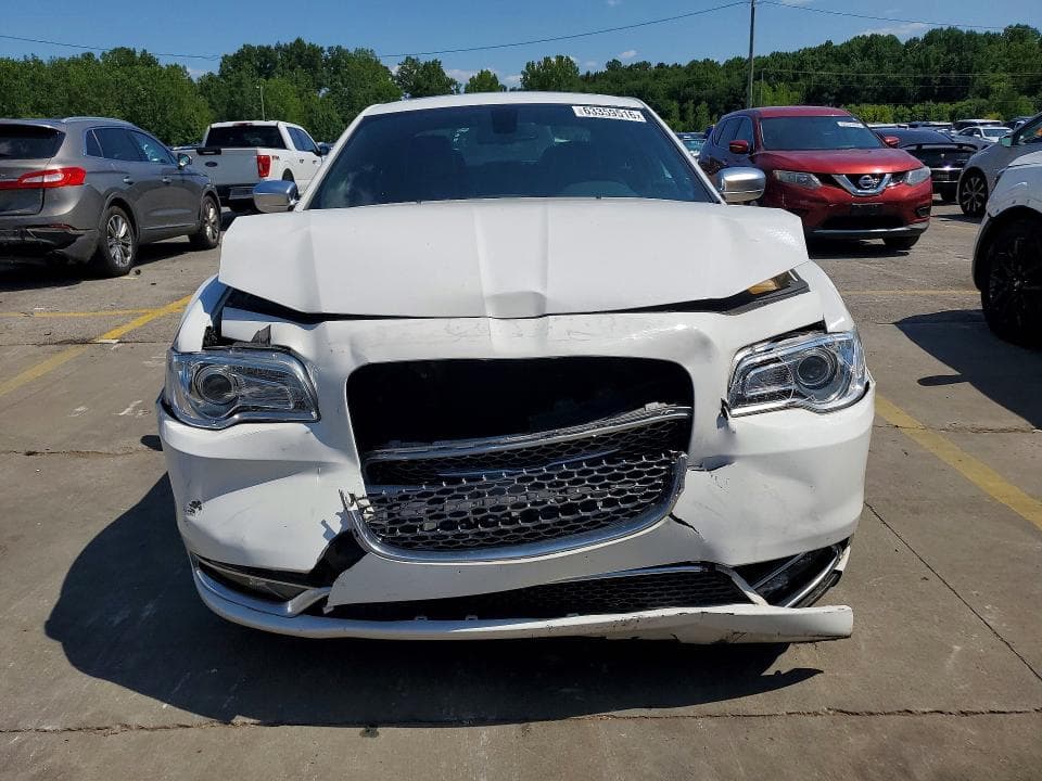 2017 CHRYSLER 300C PLATINUM 5
