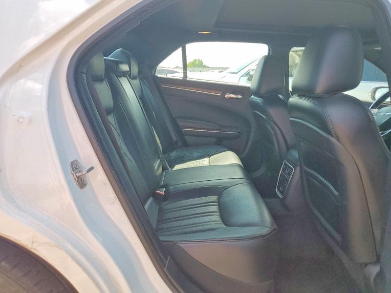 2017 CHRYSLER 300C PLATINUM 10