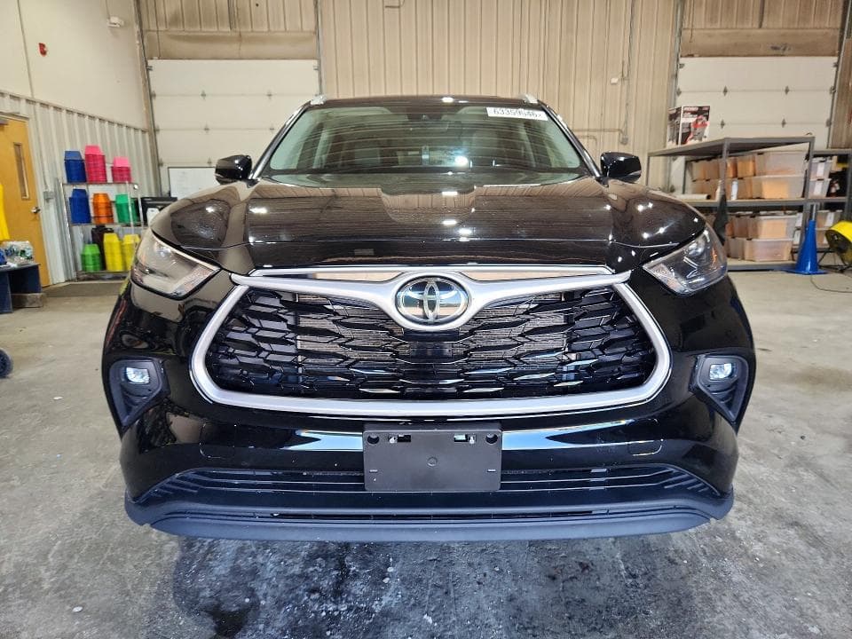 2022 TOYOTA HIGHLANDER XLE 5