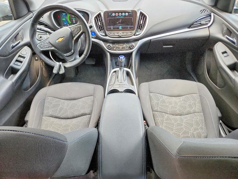 2017 CHEVROLET VOLT LT 8