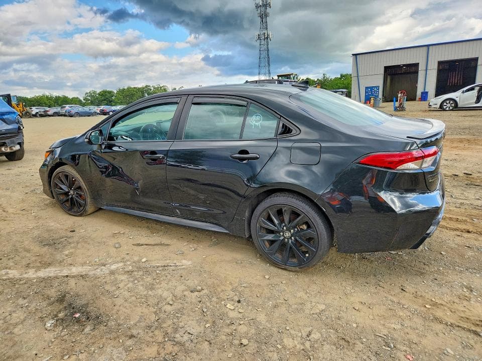 2022 TOYOTA COROLLA SE NIGHTSHADE EDITION 2