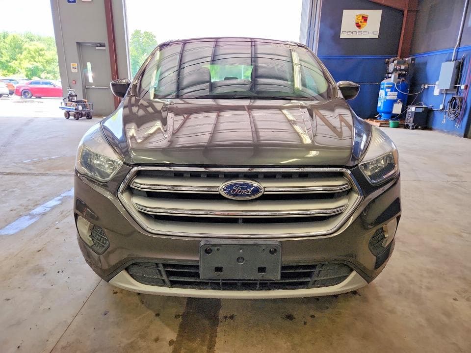 2017 FORD ESCAPE SE 5