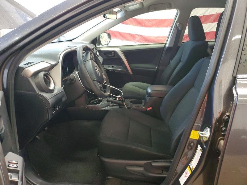 2017 TOYOTA RAV4 LE 7