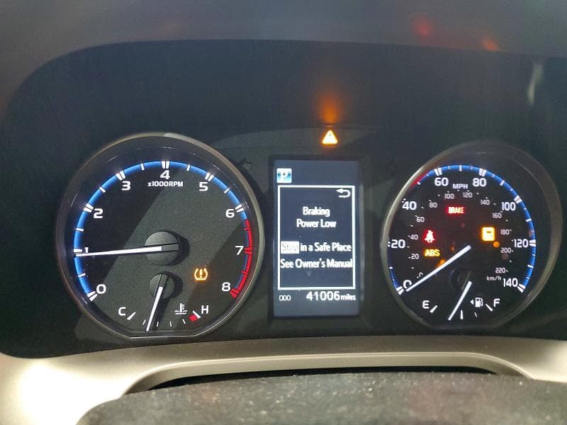 2017 TOYOTA RAV4 LE 9