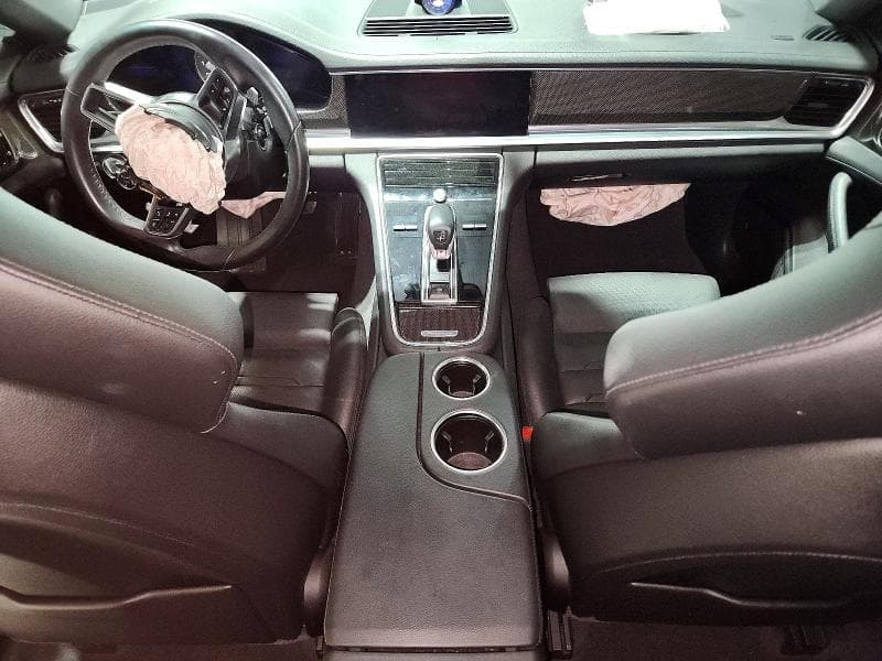 2019 PORSCHE PANAMERA 4S 8