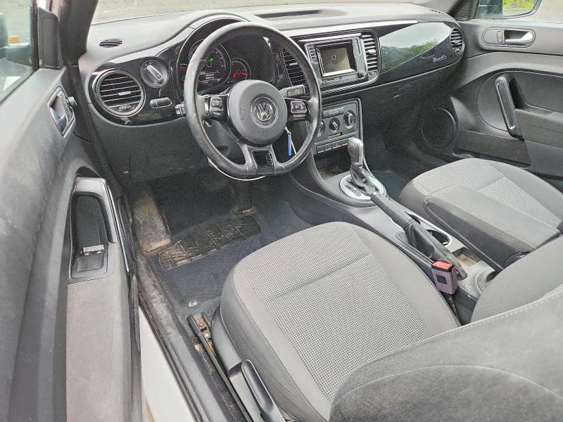 2018 VOLKSWAGEN BEETLE S 8