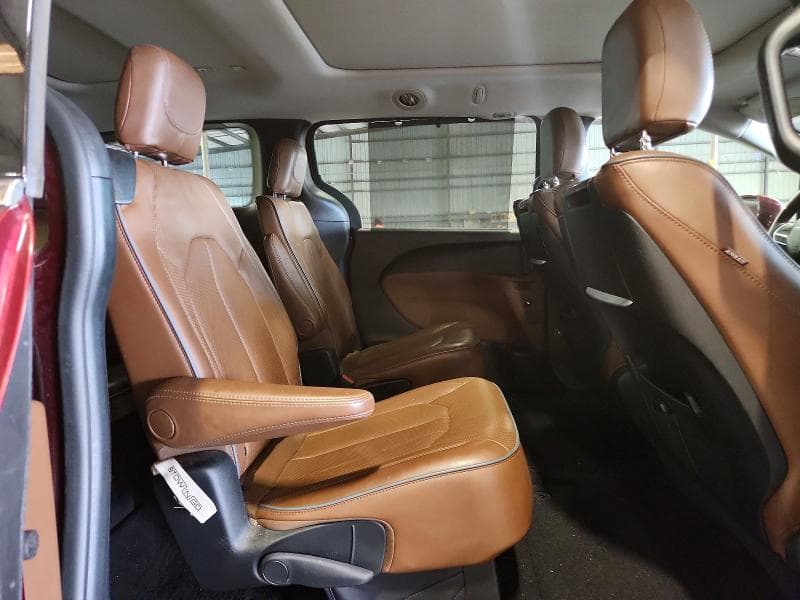 2018 CHRYSLER PACIFICA LIMITED 11