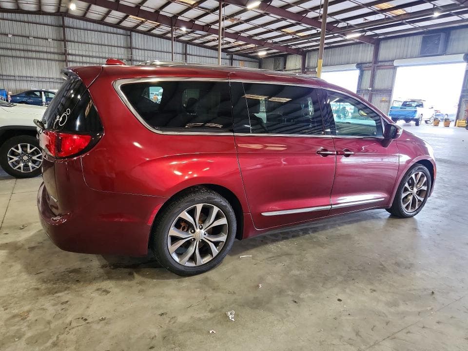 2018 CHRYSLER PACIFICA LIMITED 3